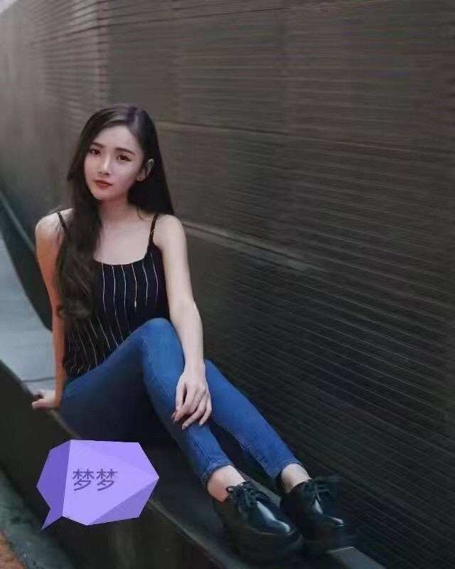 早就听说眼镜家 他家玩脚挺厉害